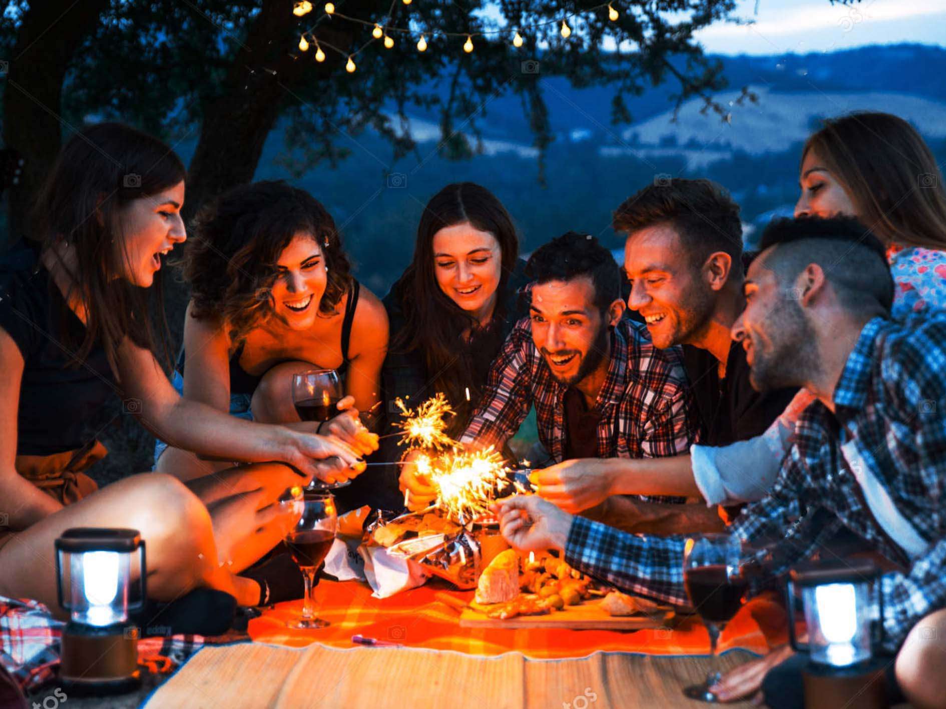 15 Sparkling Bonfire Night Party or Event Ideas 